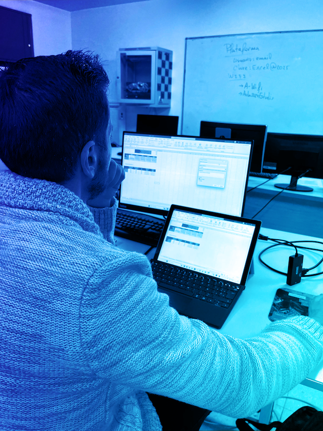 Academia de formación en Técnico en Sistemas Microinformáticos y Redes en Vigo, Pontevedra